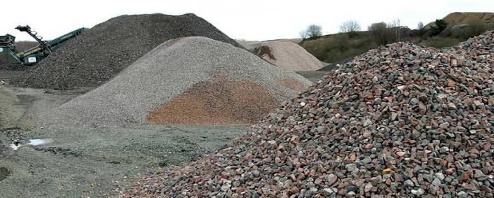 Aggregate on site Choosing a crushing and screening subcontractor